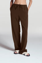 Load image into Gallery viewer, ASCENO Aurelia Trouser Coffee Viscose Crepe