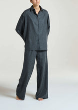 Load image into Gallery viewer, ASCENO Maya Oversized Collard Shirt, Charcoal