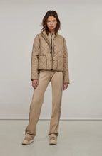Load image into Gallery viewer, FRAUENSCHUH Clara Quilted Light Jacket, Savannah