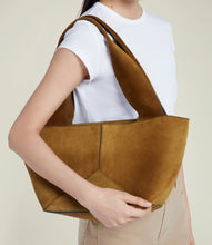 Load image into Gallery viewer, Métier Market Bag, Small - Marrakesh Suede