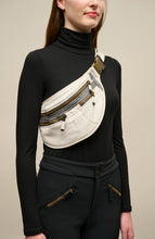 Load image into Gallery viewer, FRAUENSCHUH Beltbag
