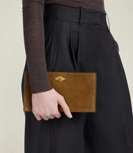 Load image into Gallery viewer, Métier Ease - Marrakesh Suede