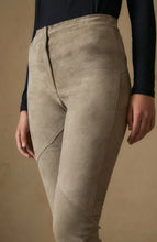Load image into Gallery viewer, FRAUENSCHUH Mirka Suede Pant