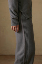Load image into Gallery viewer, FRAUENSCHUH Hailey Cashmere Pant, Cement