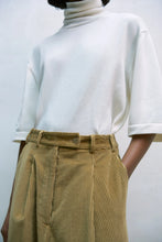 Load image into Gallery viewer, CORDERA Cotton Corduroy Masculine Pant Miel