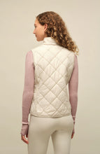 Load image into Gallery viewer, FRAUENSCHUH Nora Quilted Vest, Sandstone