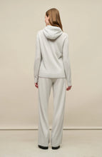 Load image into Gallery viewer, FRAUENSCHUH Solea Cashmere Hoodie, Light Silver