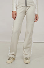 Load image into Gallery viewer, FRAUENSCHUH Inga Powerstretch Wide-Leg Pant in Sandstone
