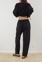 Load image into Gallery viewer, WOL HIDE Easy Sweatpant - Black