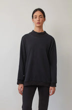 Load image into Gallery viewer, WOL HIDE Rib Neck Sweatshirt - Black