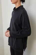 Load image into Gallery viewer, WOL HIDE Rib Neck Sweatshirt - Black