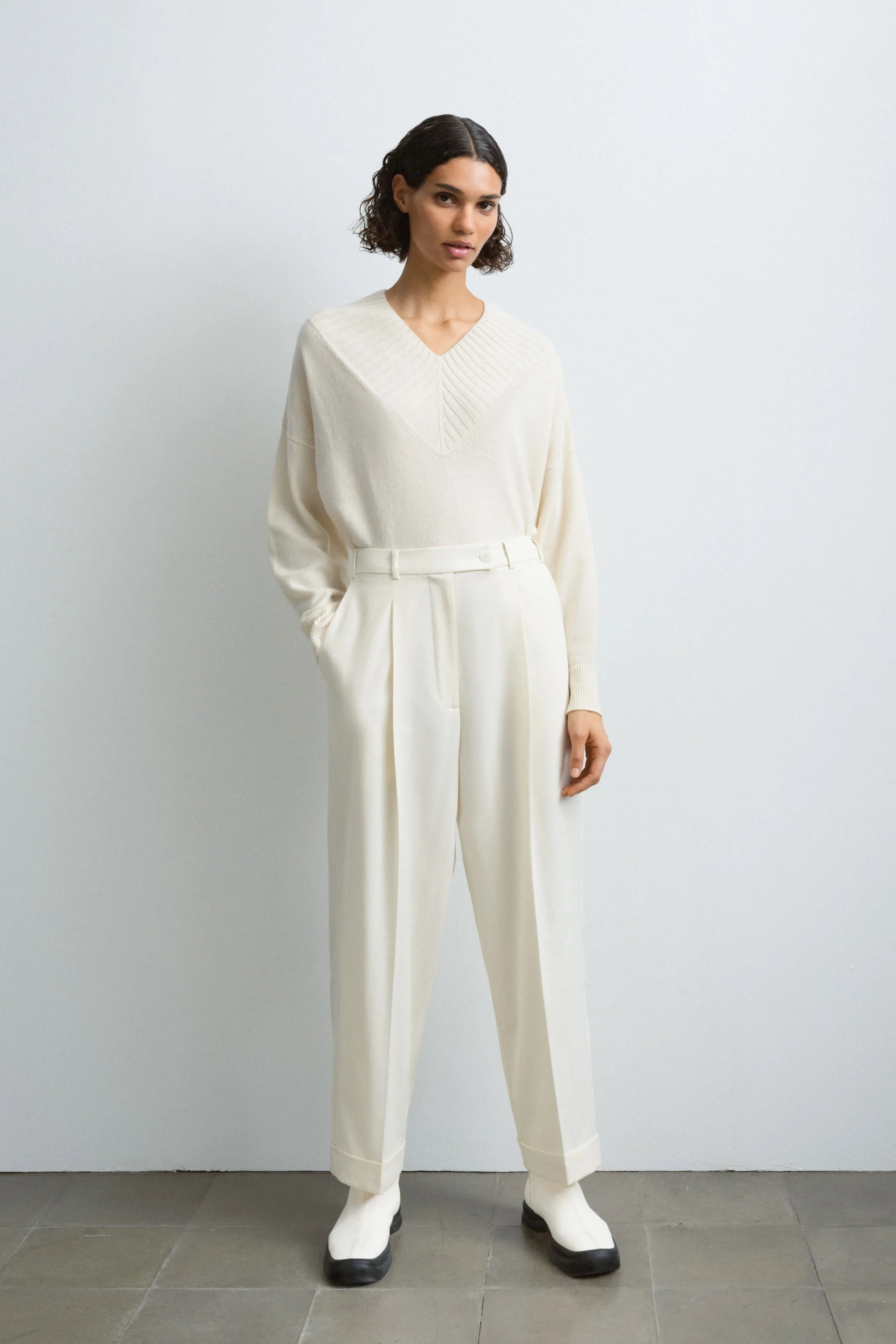 CORDERA Tailoring Masculine Pants - Ivory – M. STUDIO