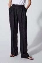 Load image into Gallery viewer, House of Dagmar Linen Valentina Pant