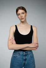 Load image into Gallery viewer, Santicler Ava Built-in-Bra Tank, Black