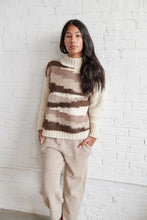 Load image into Gallery viewer, Wol Hide Knit Weave Turtleneck