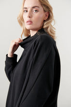 Load image into Gallery viewer, Wol Hide Mockneck Sweatshirt - Black