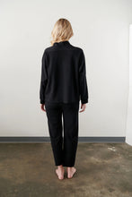 Load image into Gallery viewer, Wol Hide Mockneck Sweatshirt - Black