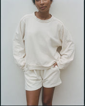 Load image into Gallery viewer, Wol Hide Easy Short : Natural
