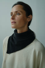 Load image into Gallery viewer, CORDERA Cashmere Bandana - Anthracite