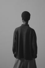 Load image into Gallery viewer, CORDERA Cashmere Turtleneck - Anthracite