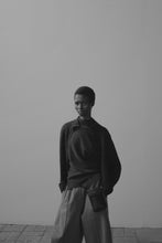 Load image into Gallery viewer, CORDERA Cashmere Turtleneck - Anthracite