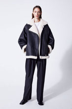 Load image into Gallery viewer, House of Dagmar Jaqueline Shearling