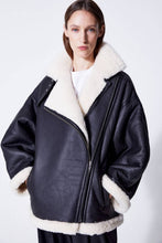 Load image into Gallery viewer, House of Dagmar Jaqueline Shearling