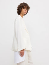 Load image into Gallery viewer, DAGMAR Sb Linen Blazer, White
