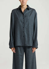 Load image into Gallery viewer, ASCENO Maya Oversized Collard Shirt, Charcoal

