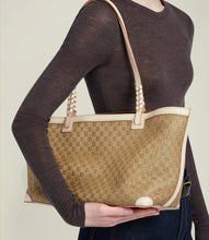 Load image into Gallery viewer, Métier Cala 32 - Woven Fabric Sahara With White Sand

