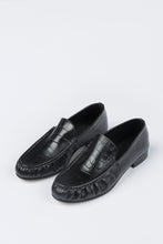Load image into Gallery viewer, CORDERA Leather Loafer Rama Crocodile - Black
