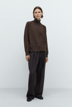 Load image into Gallery viewer, CORDERA Merino Wool Buttoned Sweater - Espresso
