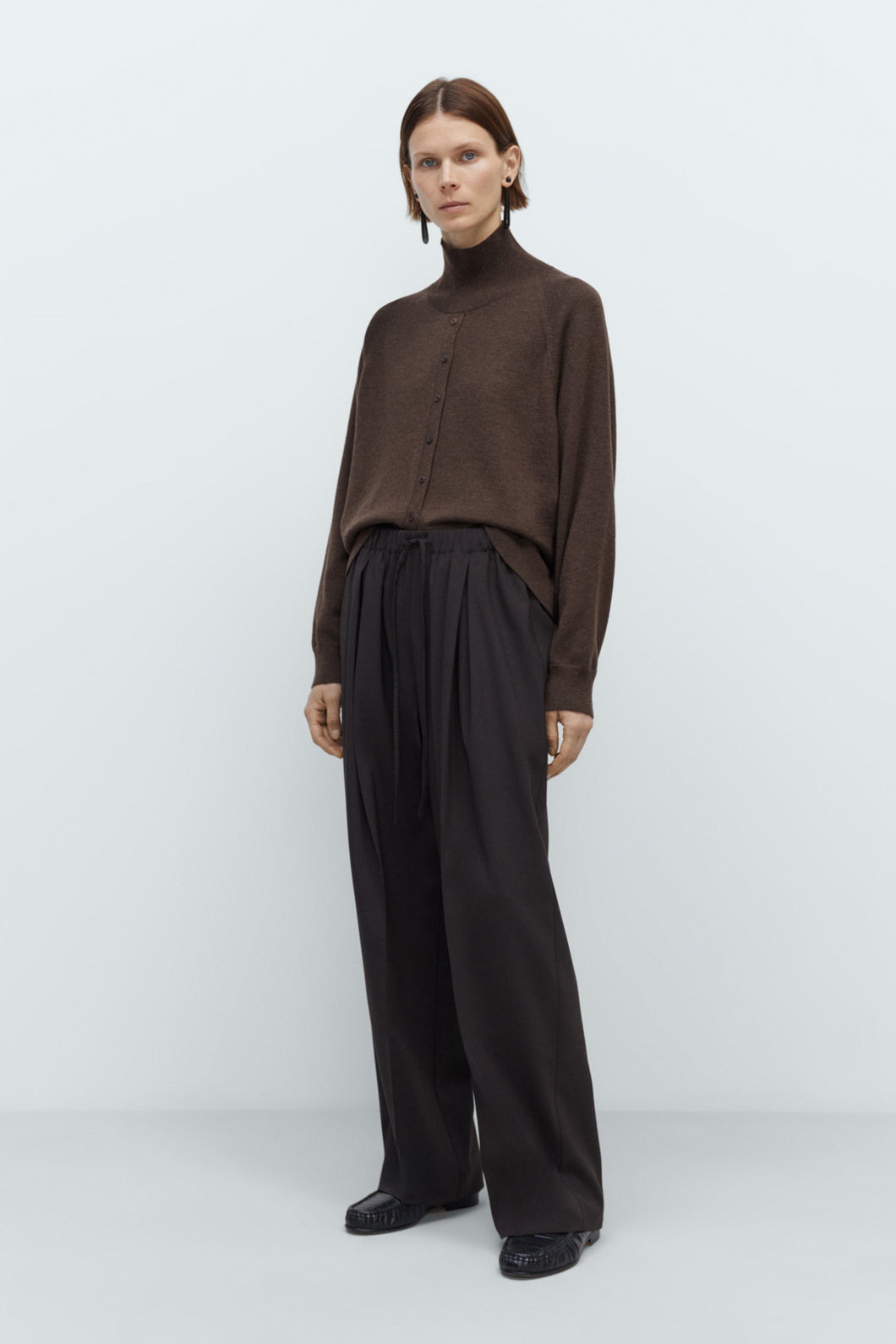 CORDERA Pleated Relaxed Pant - Dark Brown