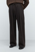 Load image into Gallery viewer, CORDERA Pleated Relaxed Pant - Dark Brown
