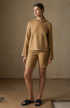 Load image into Gallery viewer, FRAUENSCHUH Veronica Hoodie ILC, Caramel
