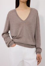 Load image into Gallery viewer, LouLou de Saison Julio v-neck sweater

