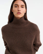 Load image into Gallery viewer, Nili Lotan Tabitha Cashmere Sweater, Redwood Melange
