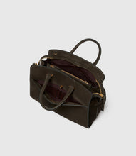 Load image into Gallery viewer, Métier Private Eye - Chocolate Suede
