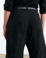 Load image into Gallery viewer, Nili Lotan, Shon Cotton Pant - Jet Black
