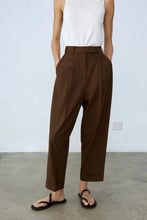 Load image into Gallery viewer, CORDERA Tailoring Masculine Pants - Aztec
