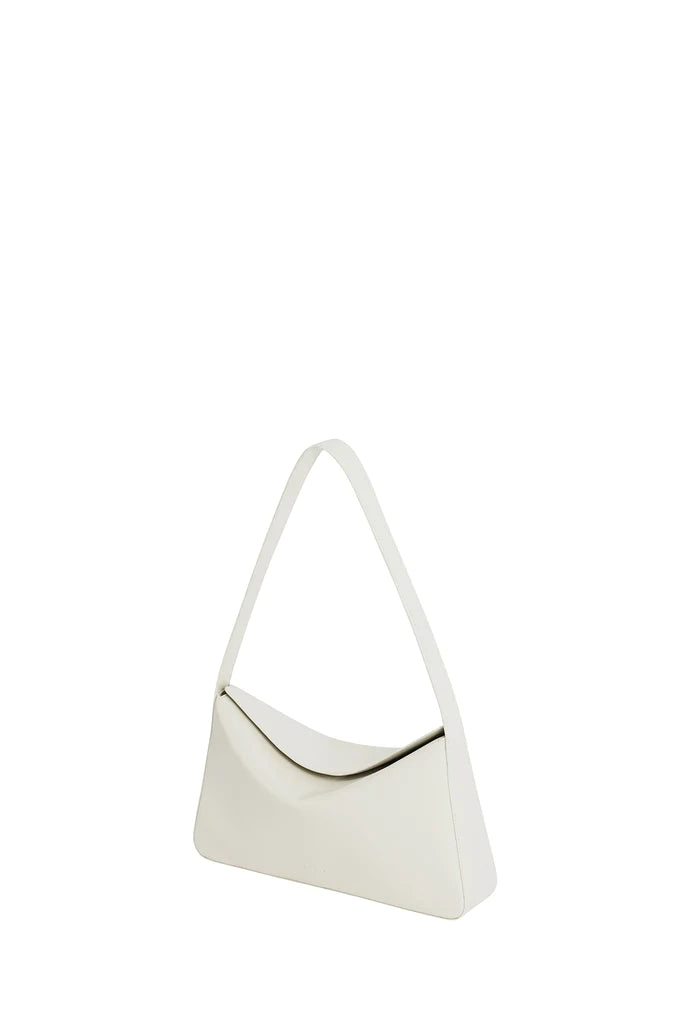 AESTHER EKME エスター エクミ SOFT BAGUETTE BAG ショルダーバッグ  ホワイト Aesther Ekme Soft Baguette - Chalk – M. STUDIO