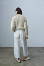 Load image into Gallery viewer, CORDERA Cable Knit Sweater - Natural
