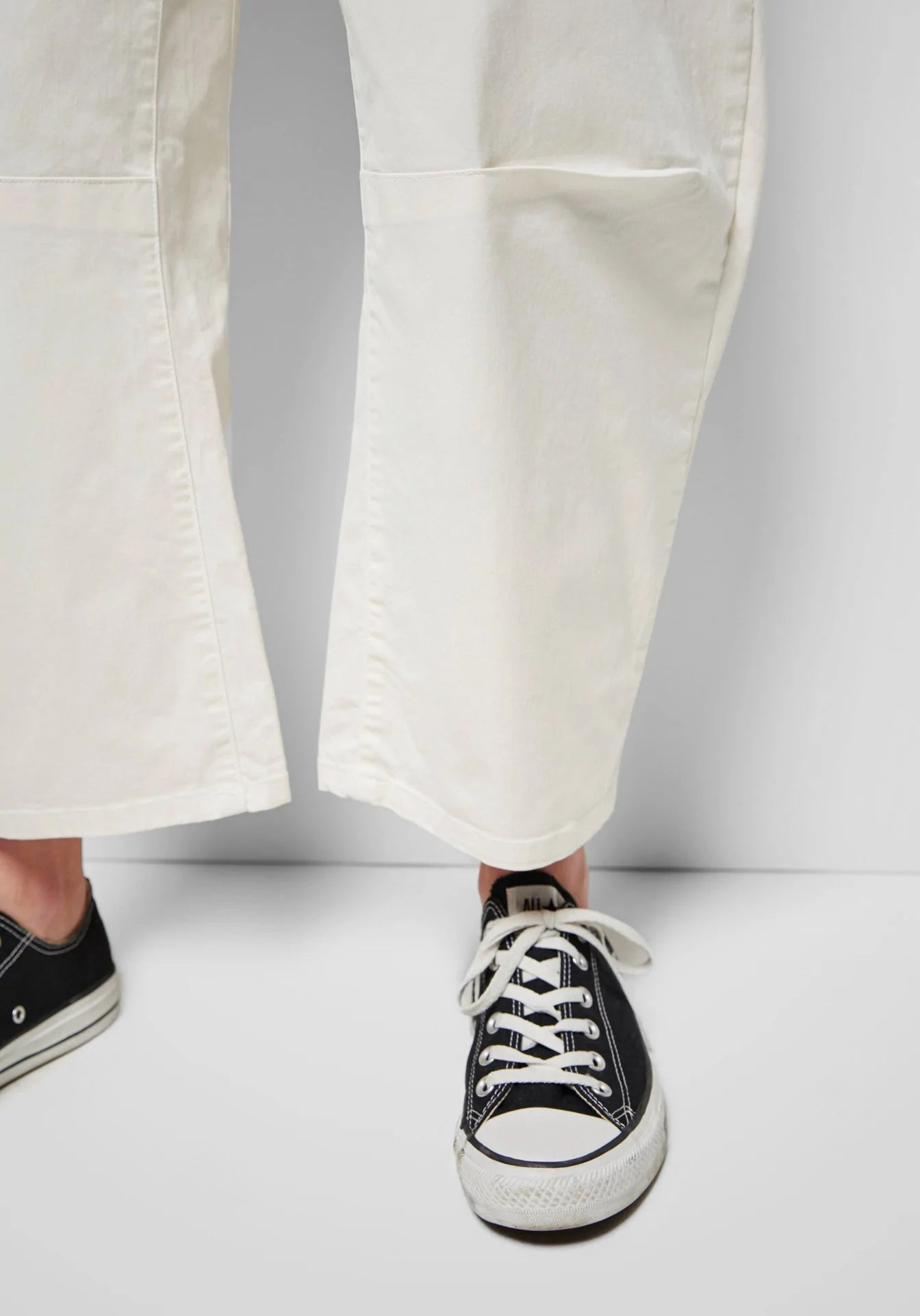 Shon Pant, Eggshell | Nili Lotan – M. STUDIO