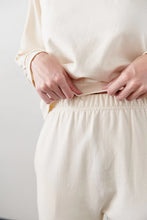 Load image into Gallery viewer, Wol Hide Easy Sweatpant - Natural
