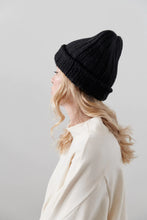 Load image into Gallery viewer, Wol Hide Rib Hat - Onyx
