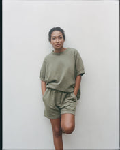 Load image into Gallery viewer, Wol Hide Big Summer Sweatshirt : Fir
