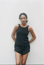 Load image into Gallery viewer, Wol Hide Trainer Short : Black
