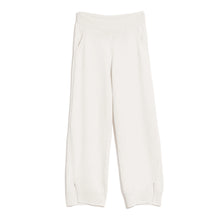 Load image into Gallery viewer, BARRIE Cashmere Trousers - Ivory
