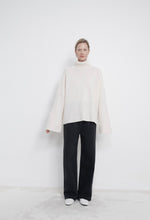 Load image into Gallery viewer, Loulou Studio Maren Cashmere Turtleneck - Ivory
