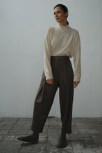 Load image into Gallery viewer, CORDERA Cashmere Turtleneck - Natural
